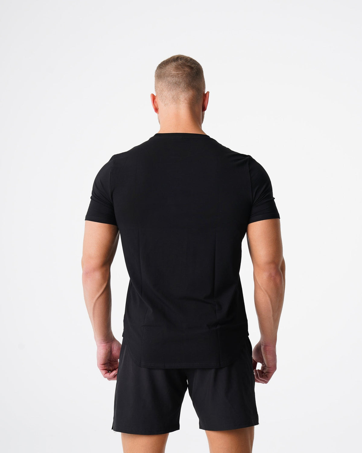 Men Black Pulse Fitted Tee - NVGTN