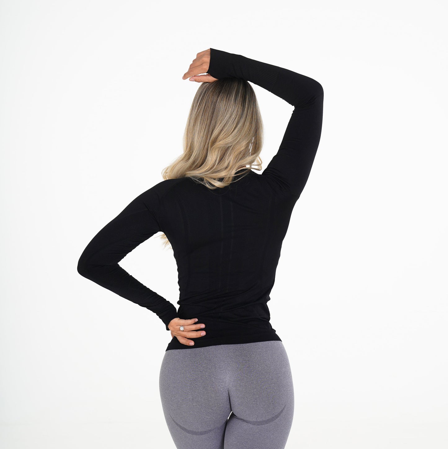 Women Black Shape Seamless Long-Sleeve Top - NVGTN