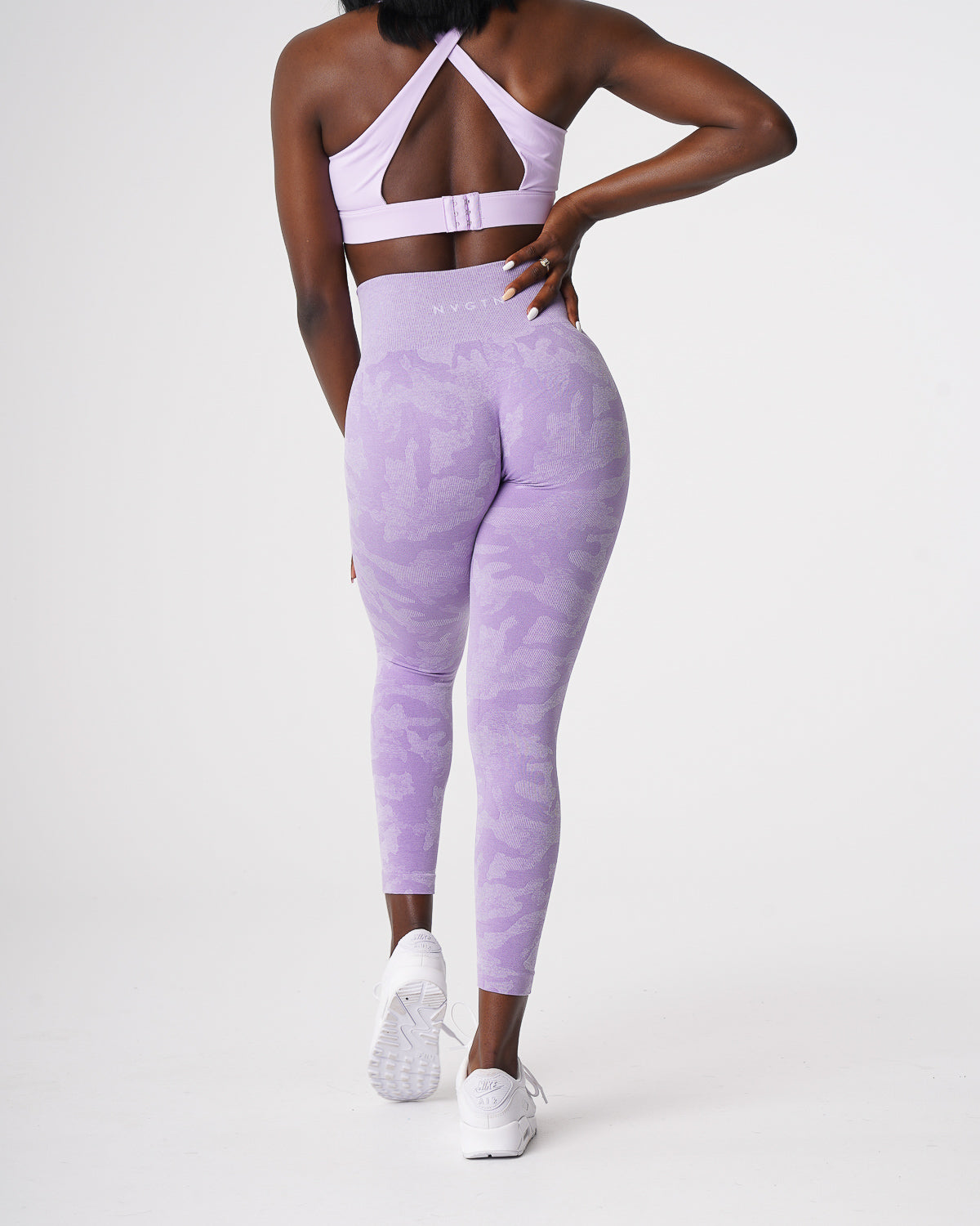 Women Lilac Camo Seamless Leggings - NVGTN