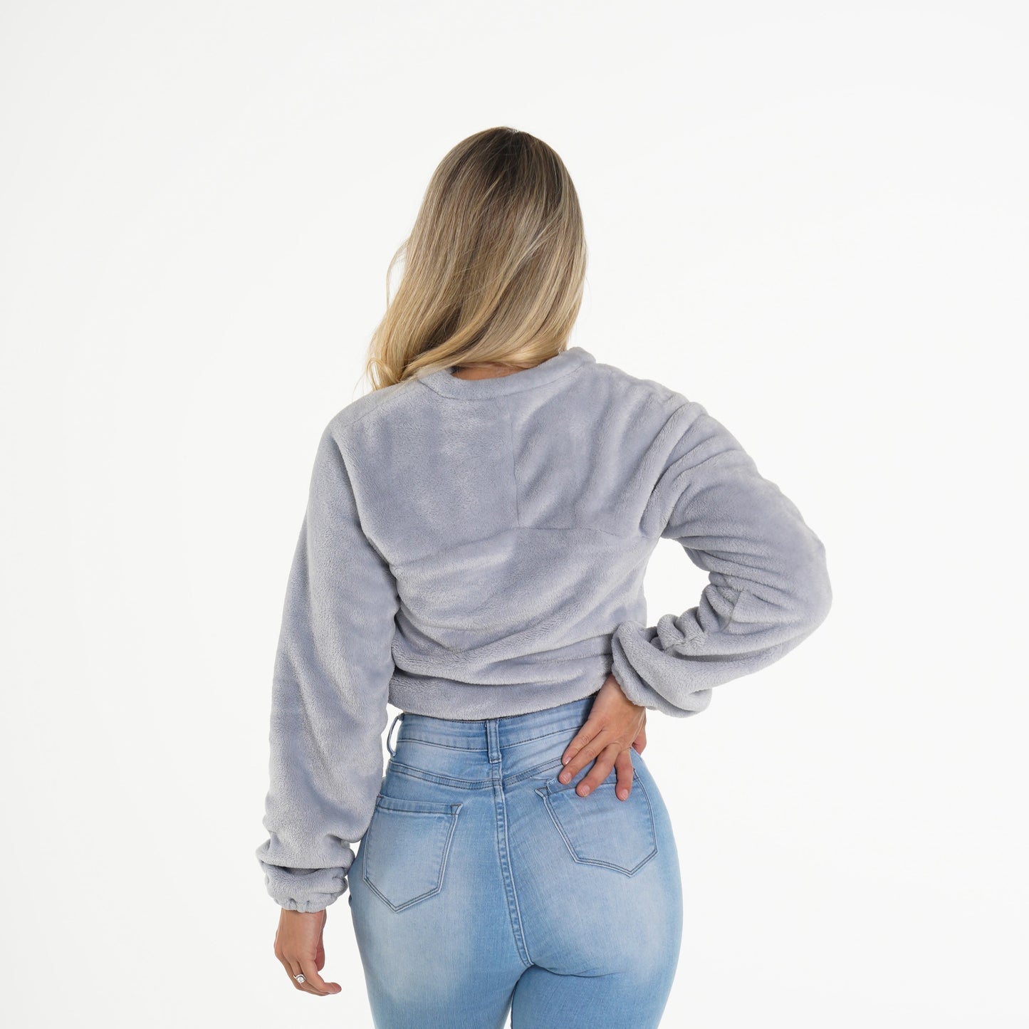 Women Cool Grey Cropped Teddy Fleece - NVGTN