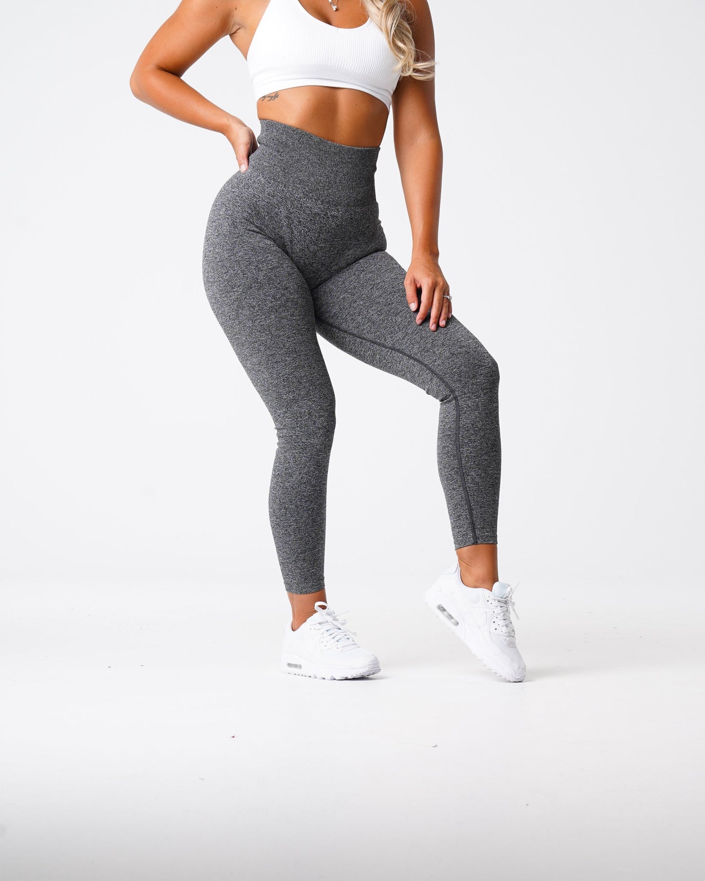 Women Black Speckled Scrunch Seamless Leggings - NVGTN