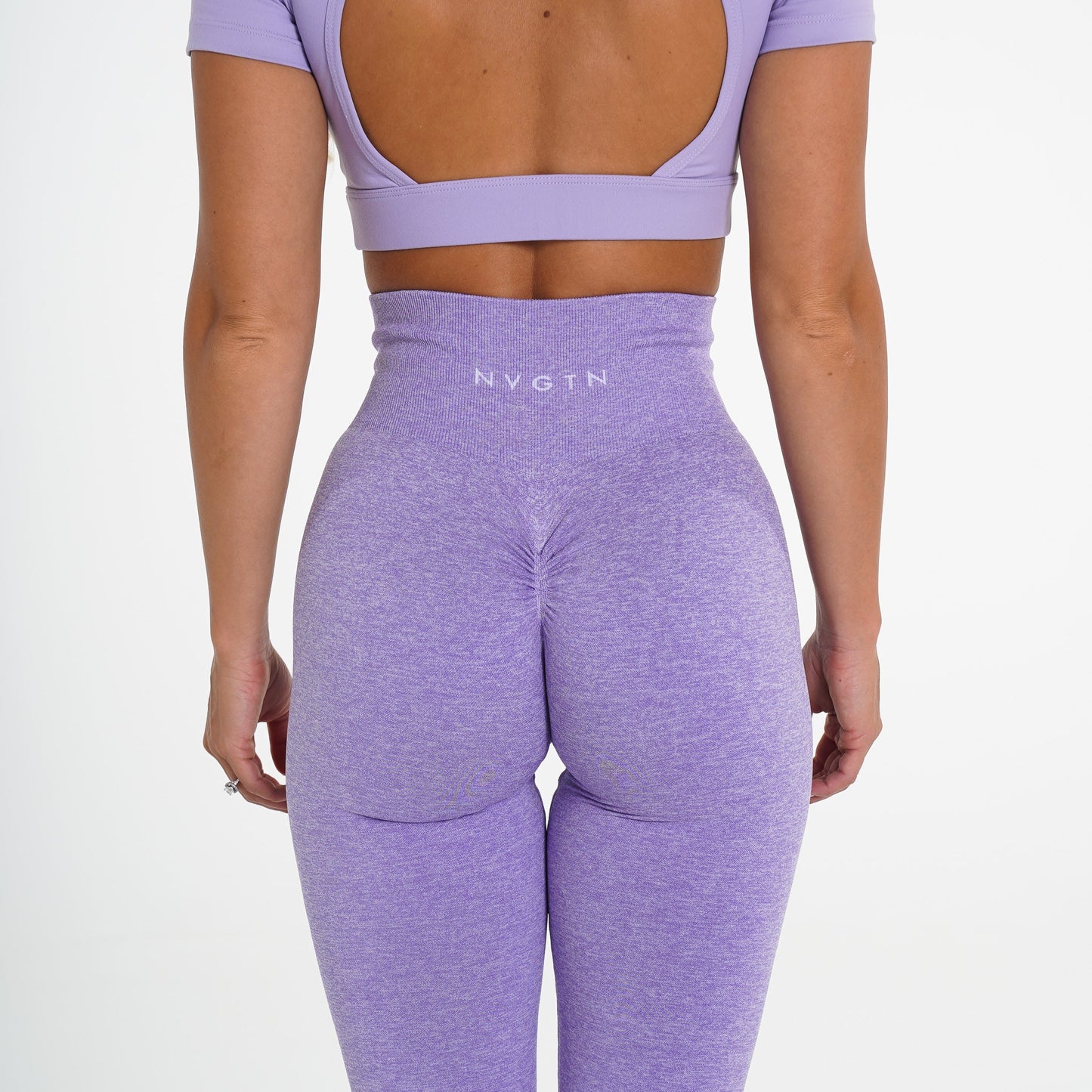 Women Lilac Scrunch Seamless Leggings - NVGTN