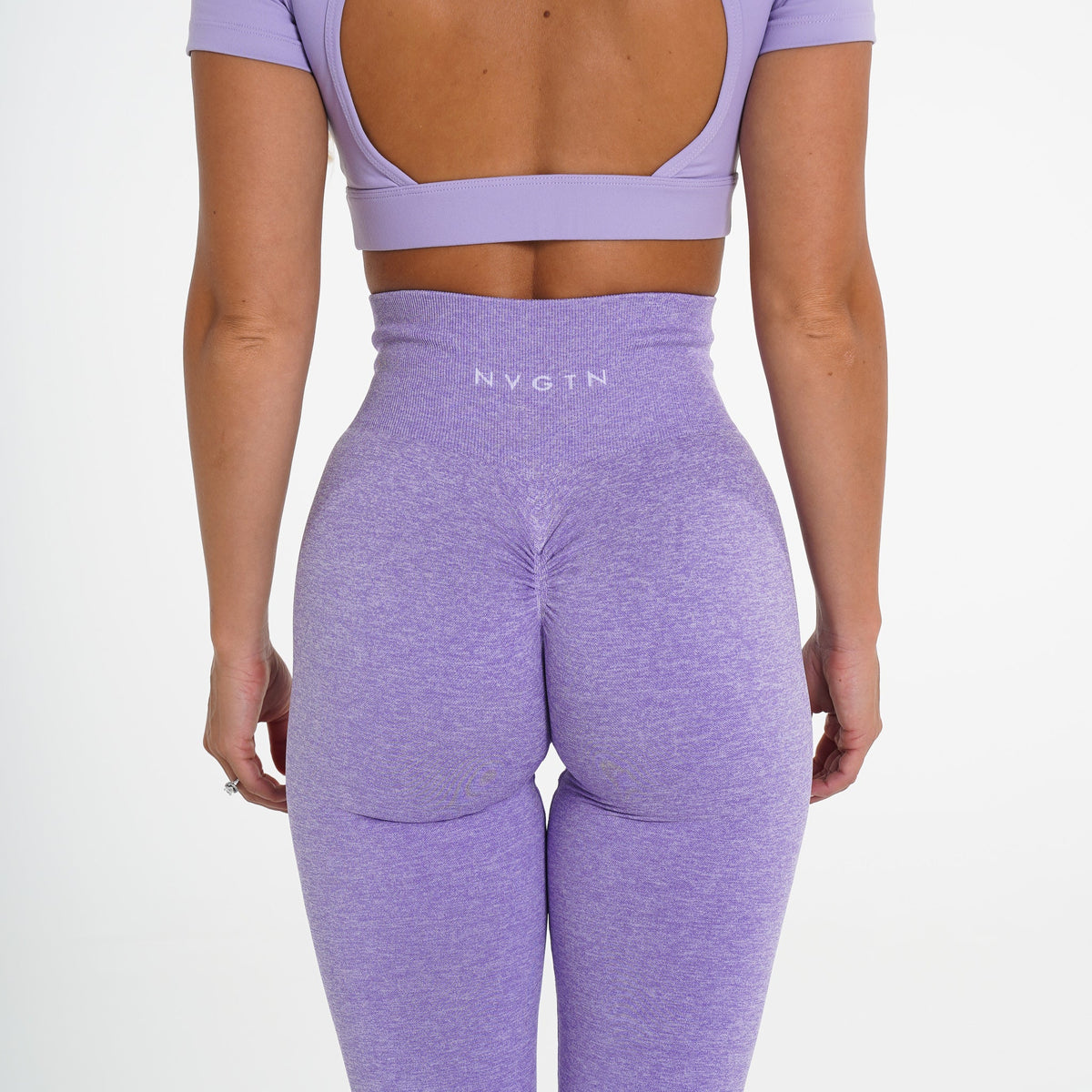 Women Lilac Scrunch Seamless Leggings - NVGTN
