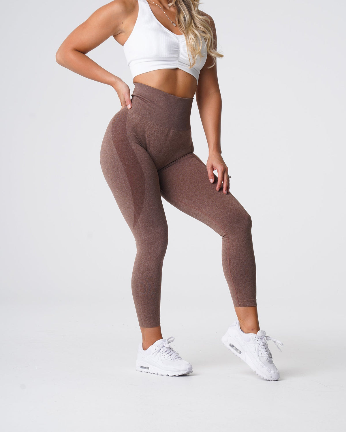 Women Cocoa Contour Seamless Leggings - NVGTN