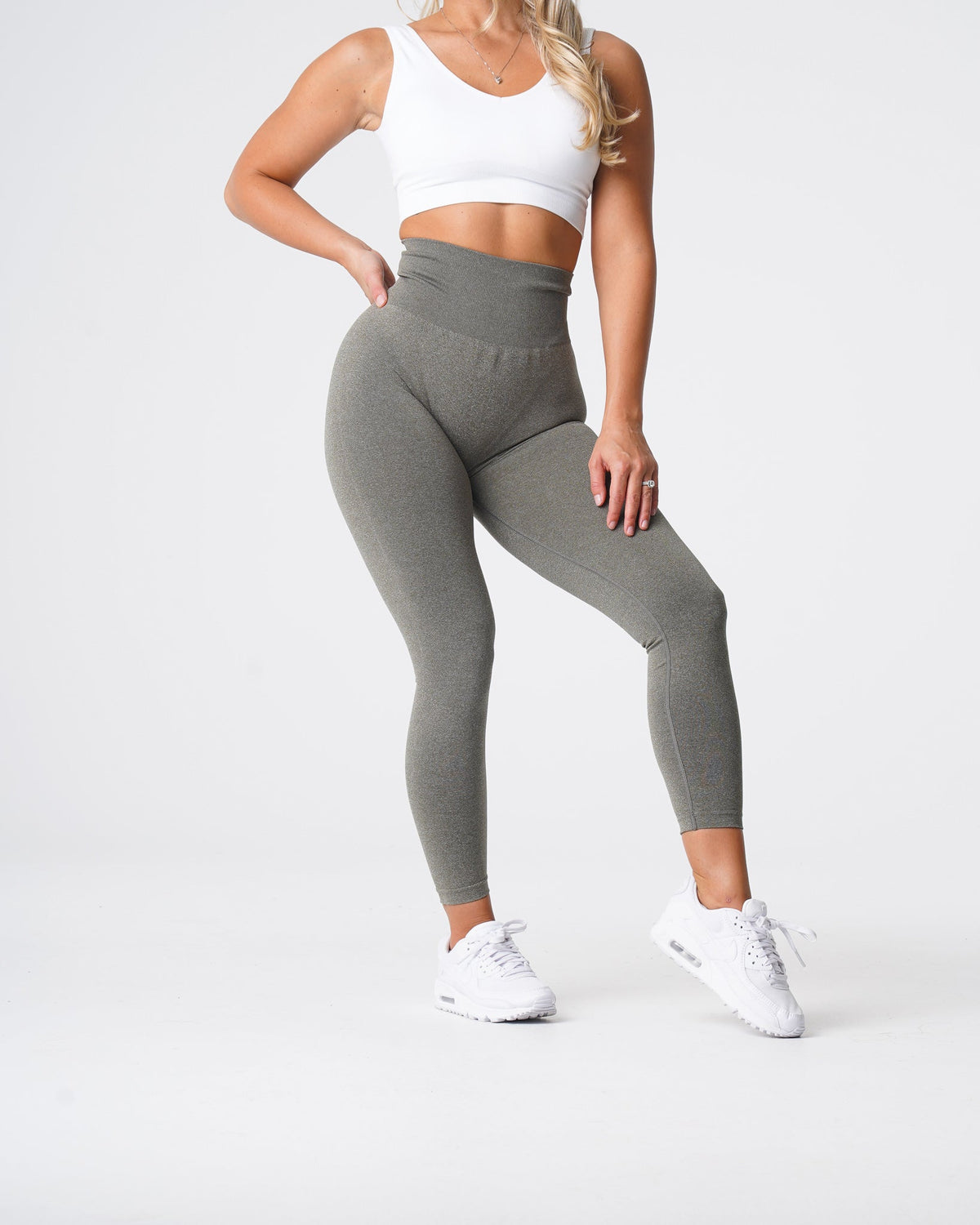 Women Khaki Green NV Seamless Leggings - NVGTN
