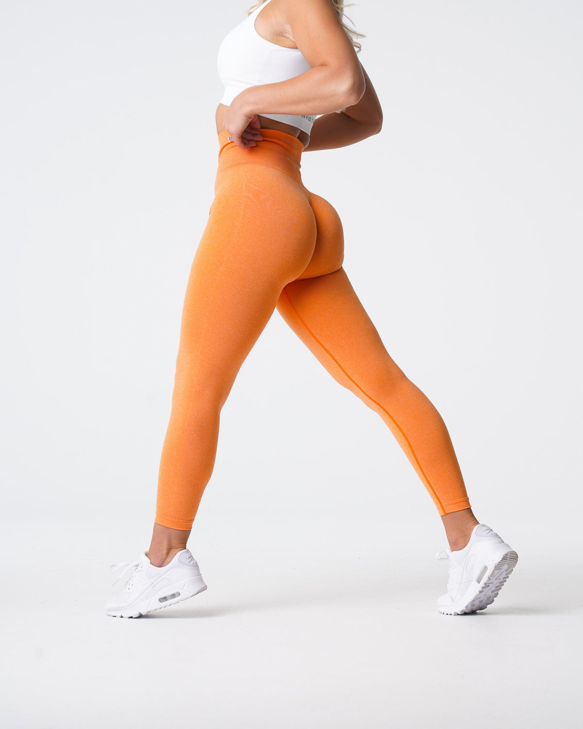 Women Sunset Orange NV Seamless Leggings - NVGTN