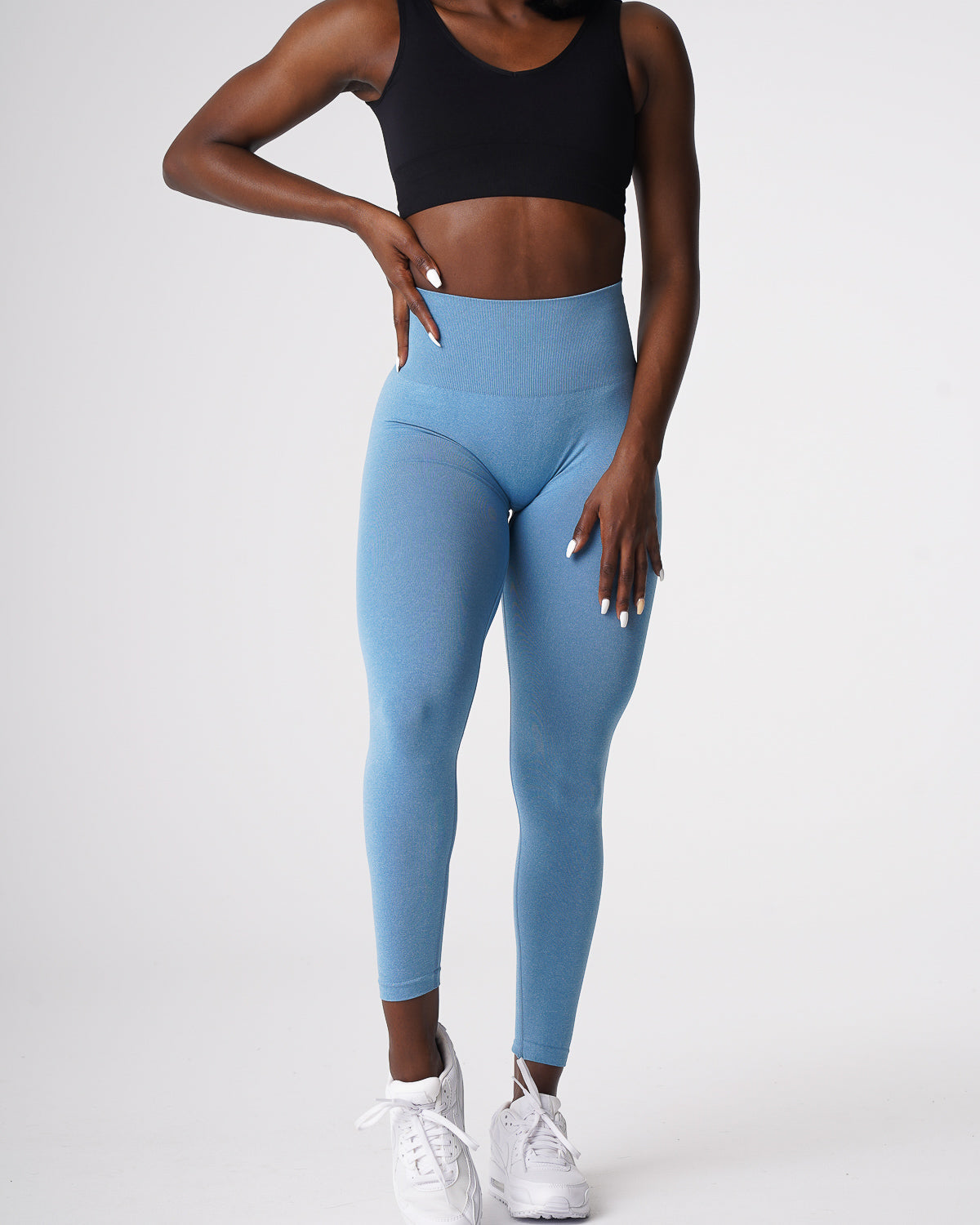 Women Sky Blue Curve Seamless Leggings - NVGTN