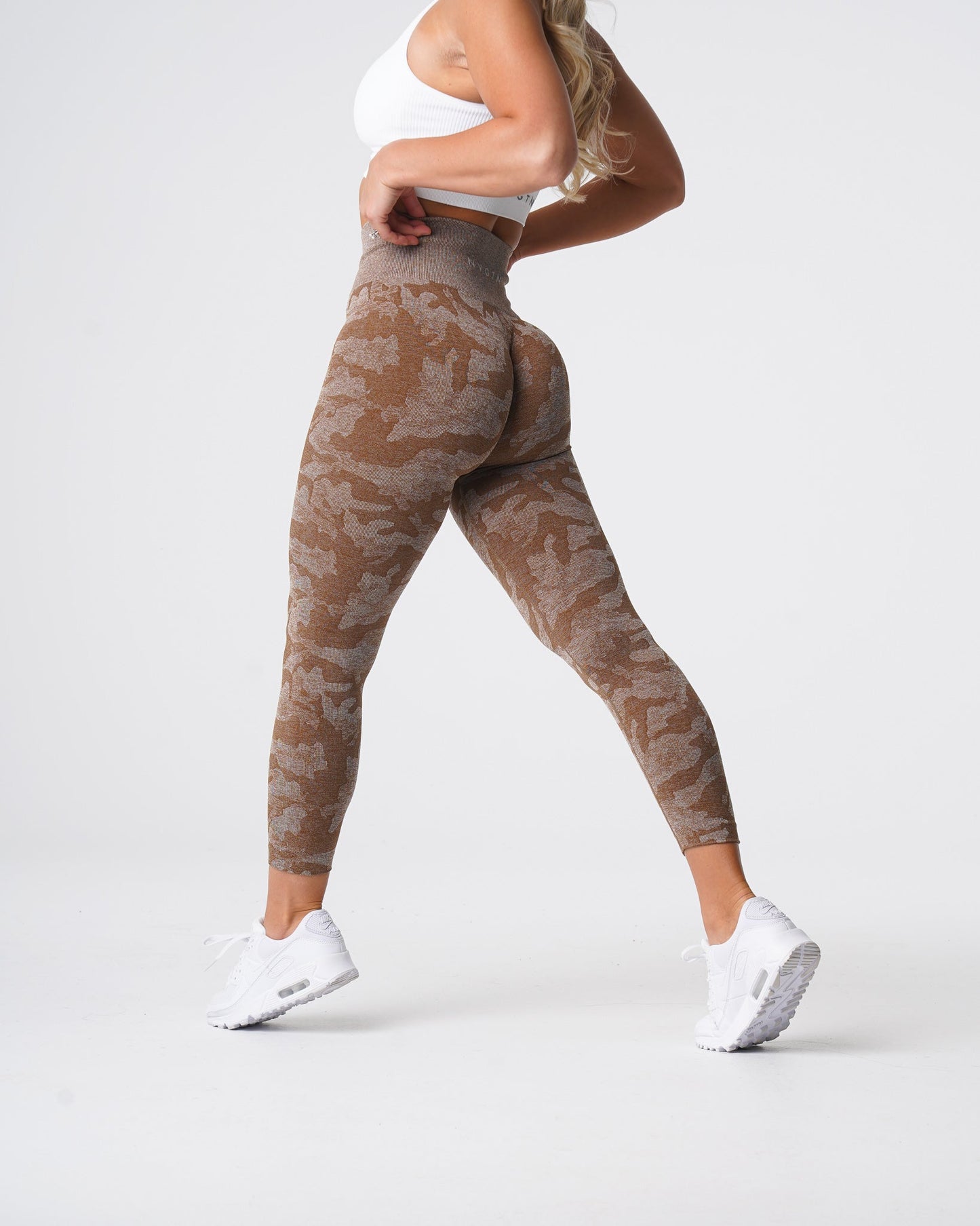 Women Mocha Camo Seamless Leggings - NVGTN