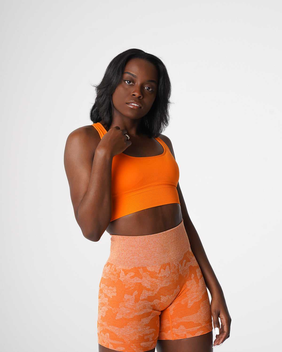 Women Tangerine Ignite Seamless Bra - NVGTN