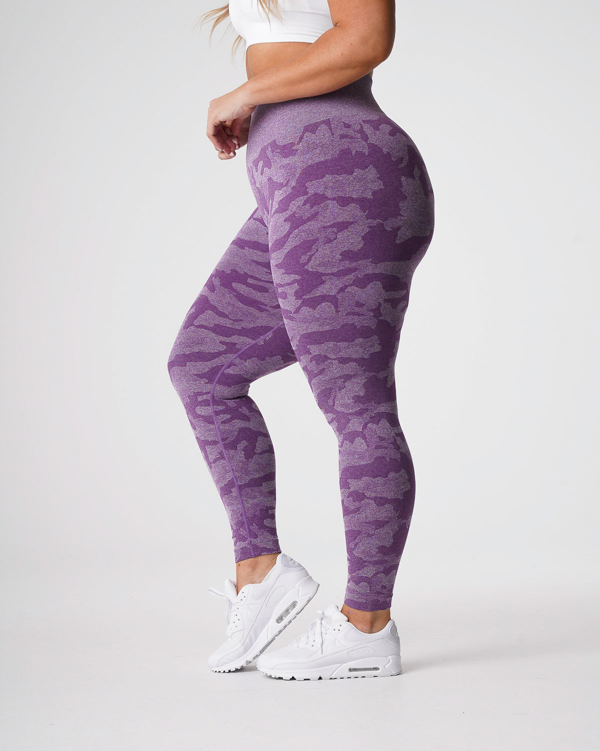 Women Violet Camo Seamless Leggings - NVGTN