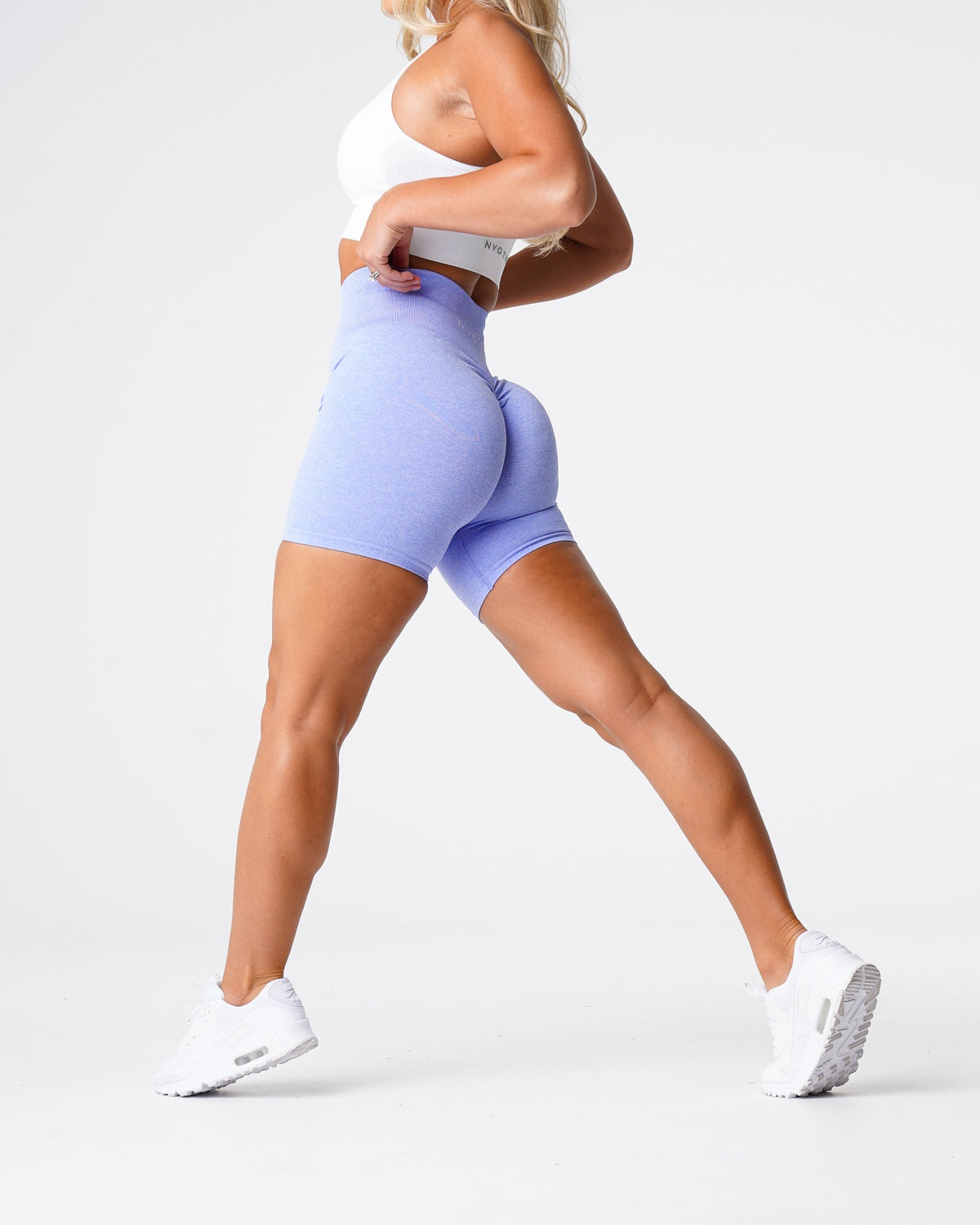 Women Periwinkle Scrunch Seamless Shorts - NVGTN
