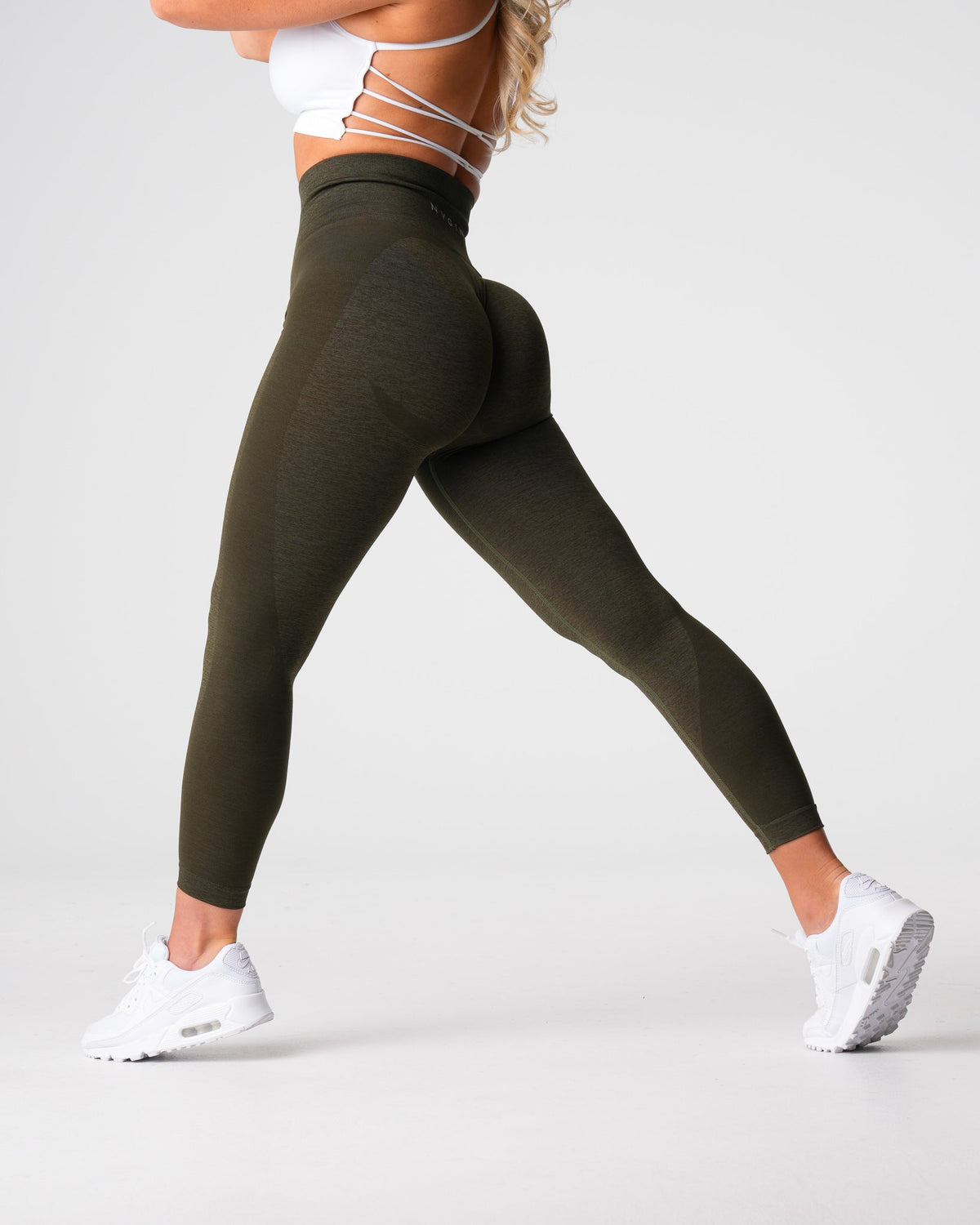 Women Olive Contour 2.0 Seamless Leggings - NVGTN