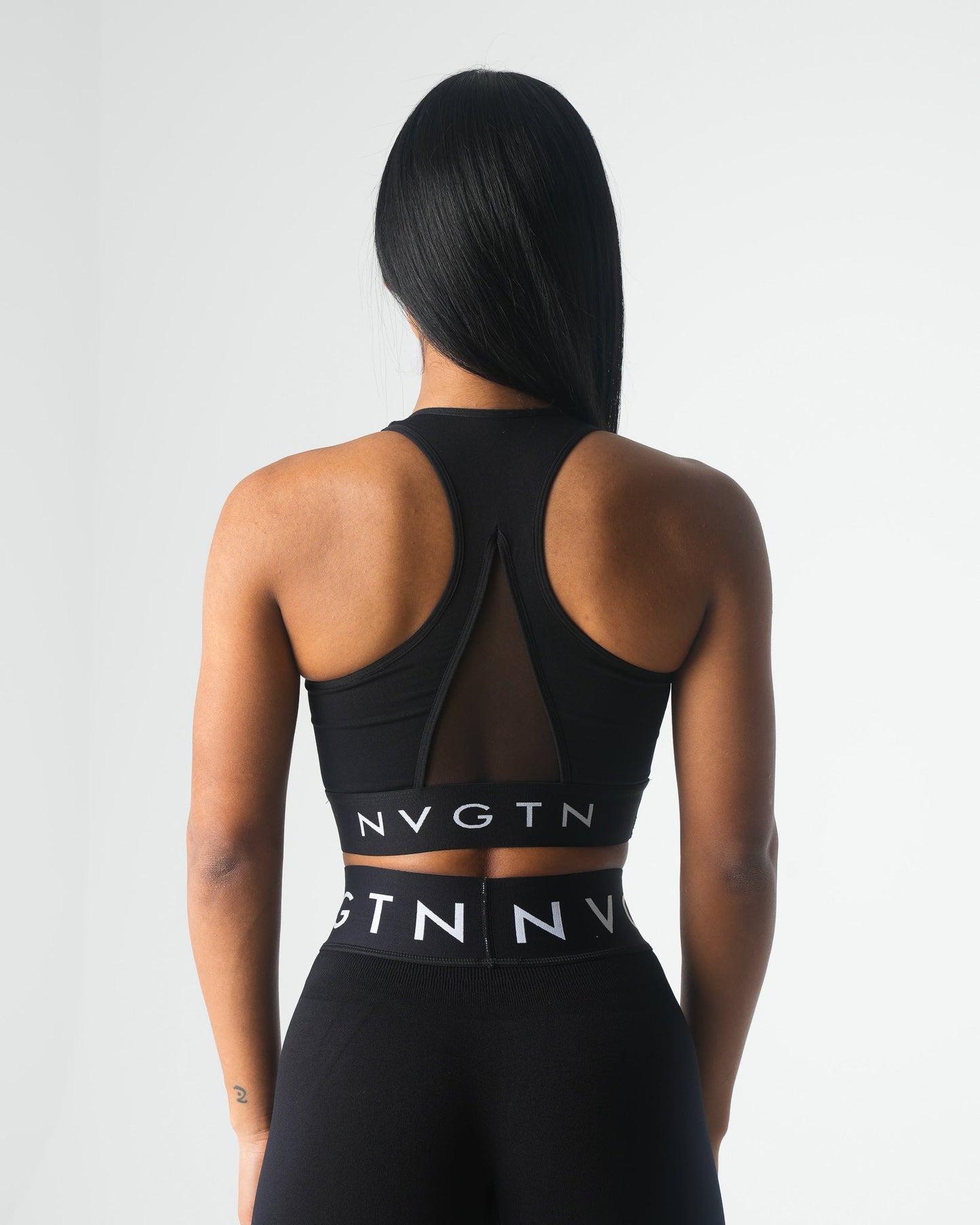 Women Black Legacy Sport Seamless Bra - NVGTN