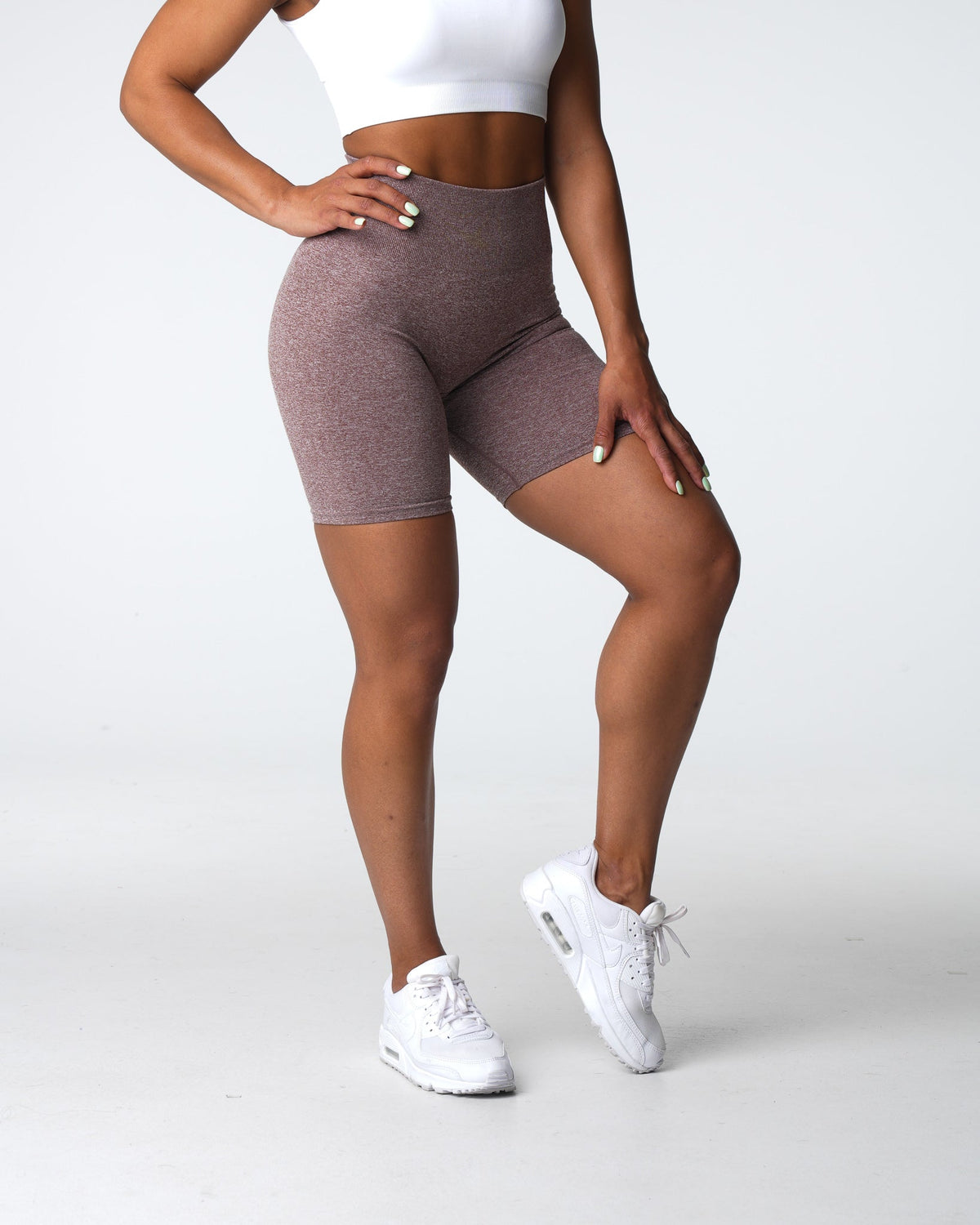 Women Cocoa Scrunch Seamless Shorts - NVGTN
