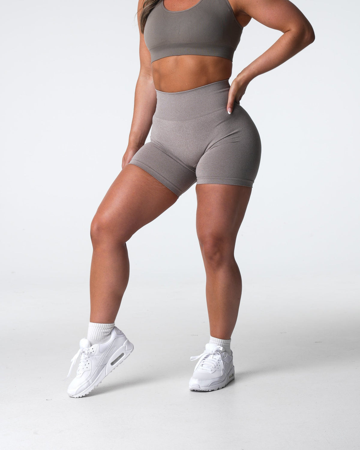Women Taupe Pro Seamless Shorts - NVGTN