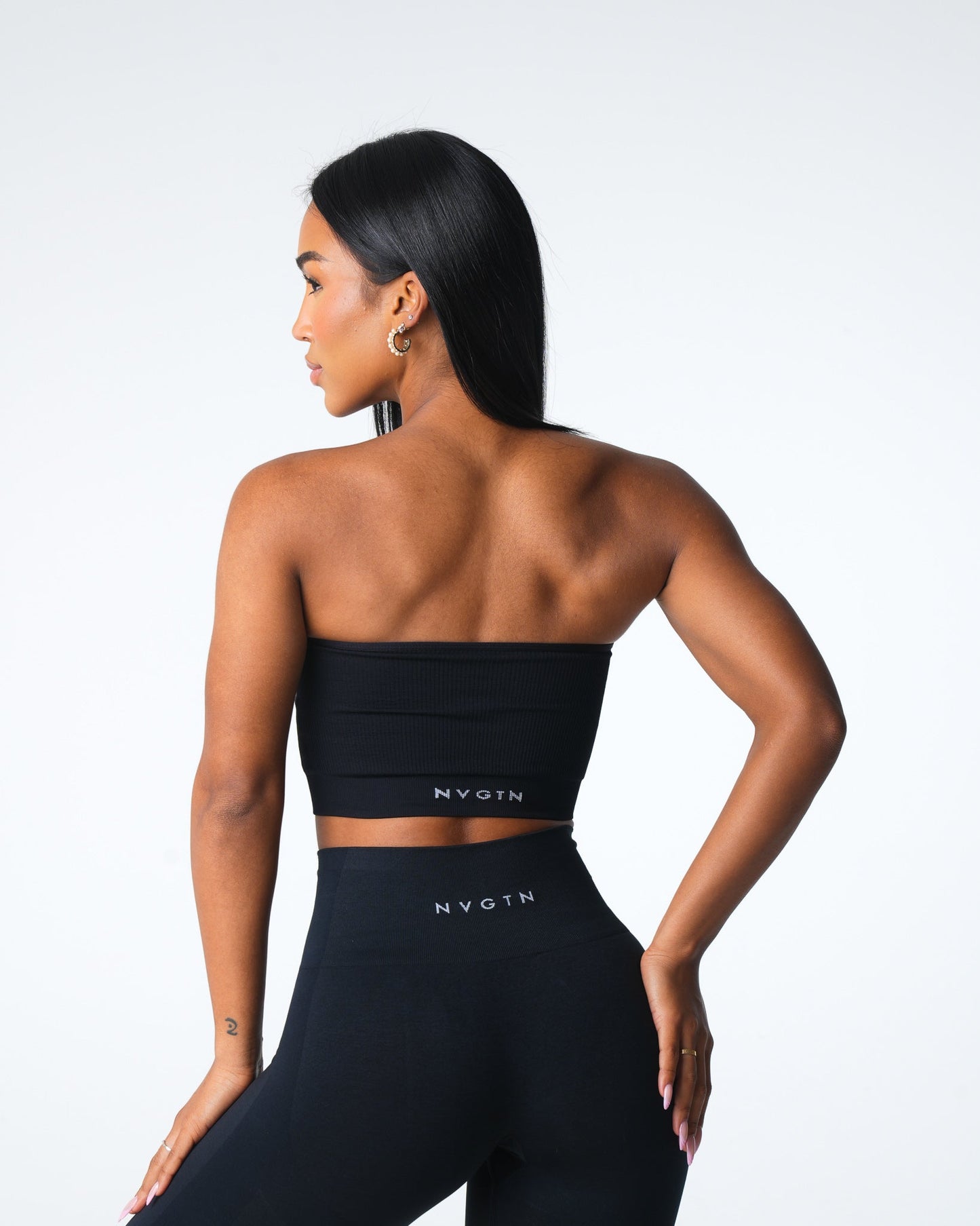 Women Black Conquer Ribbed Seamless Bra - NVGTN