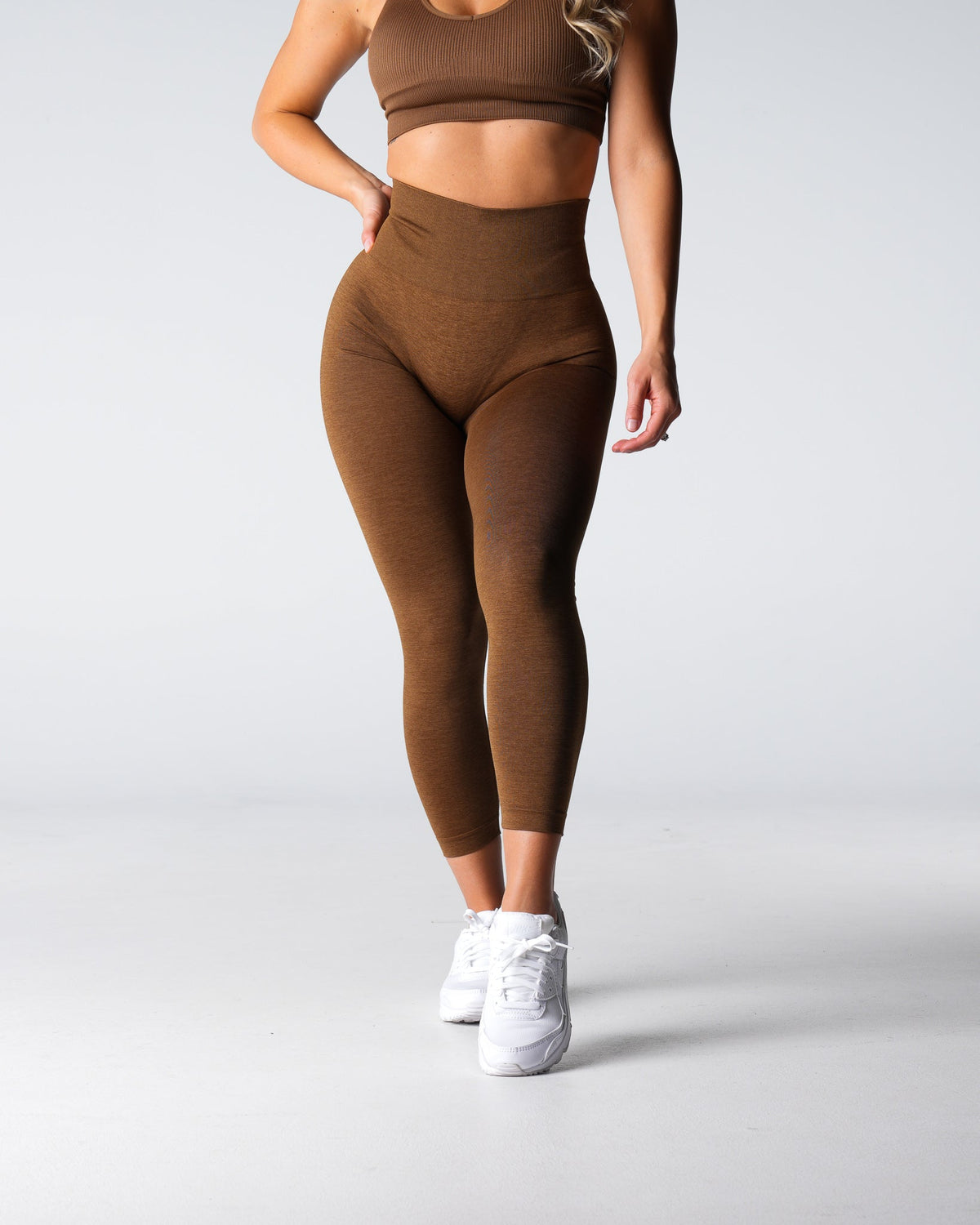 Women Mocha Shape Seamless Leggings - NVGTN