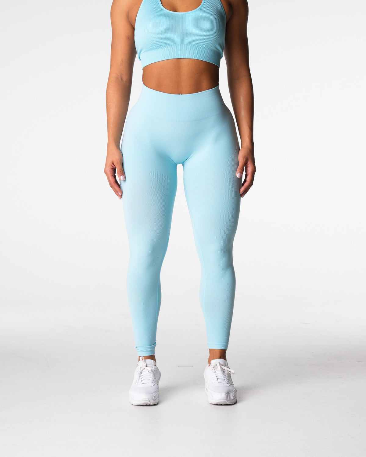 Women Pastel Blue Lift Seamless Leggings - NVGTN