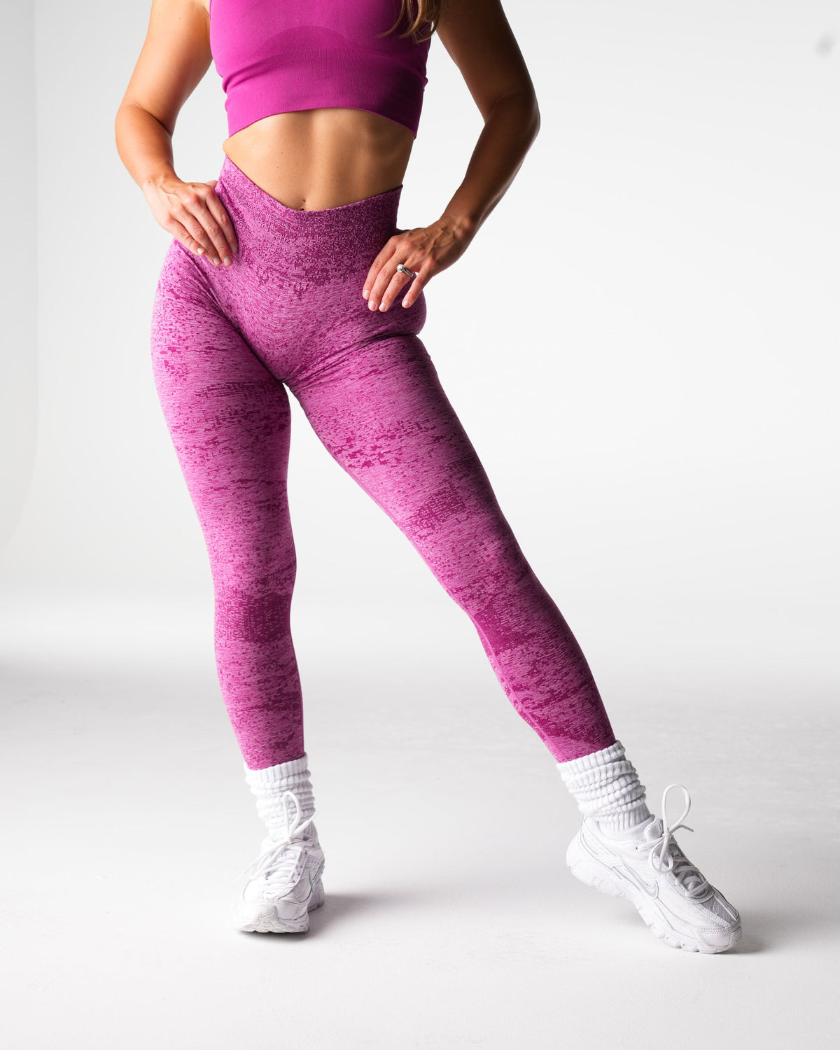 Women Sugarplum Digital Seamless Leggings - NVGTN