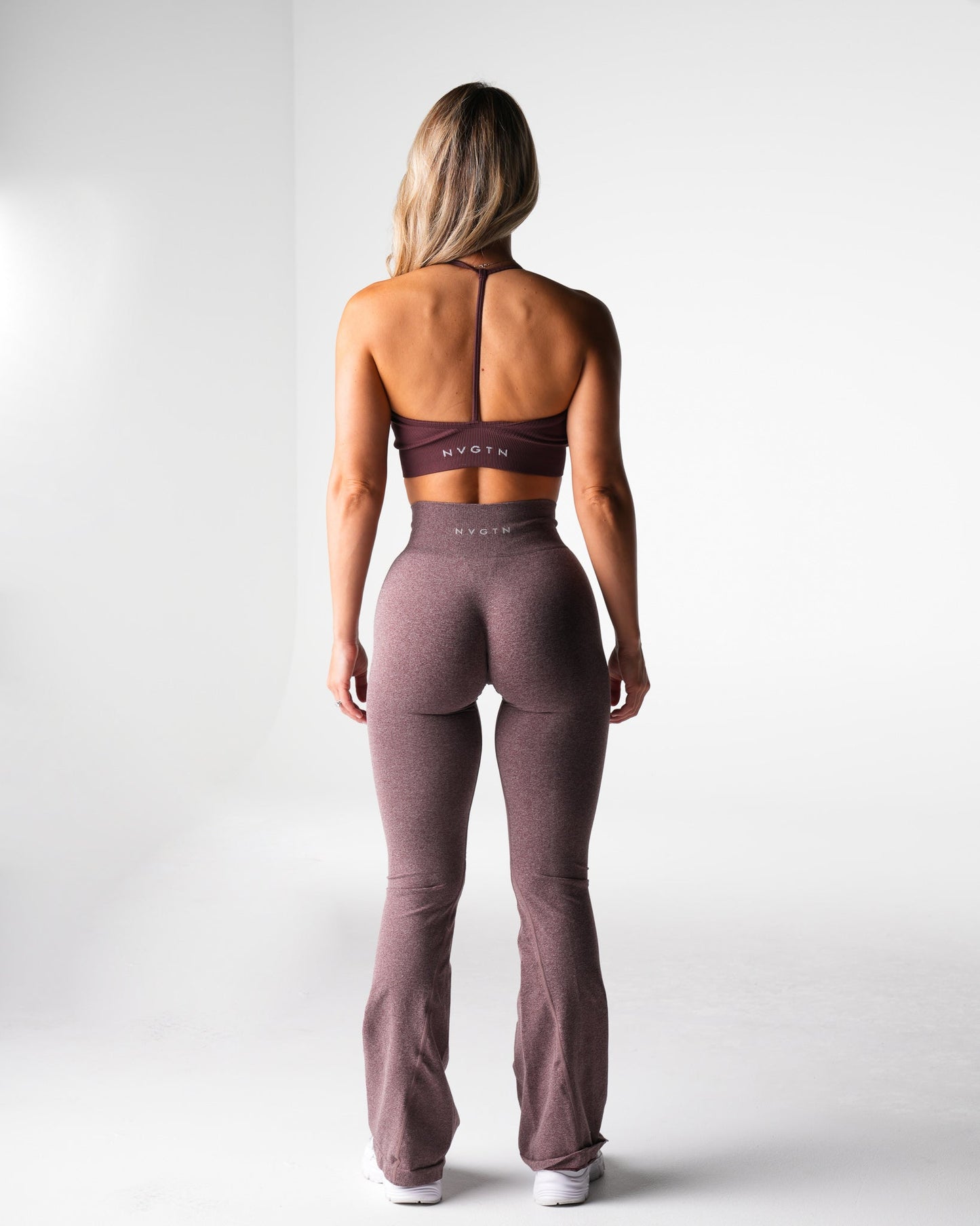 Women Mulberry Brown Wander Seamless Bra - NVGTN