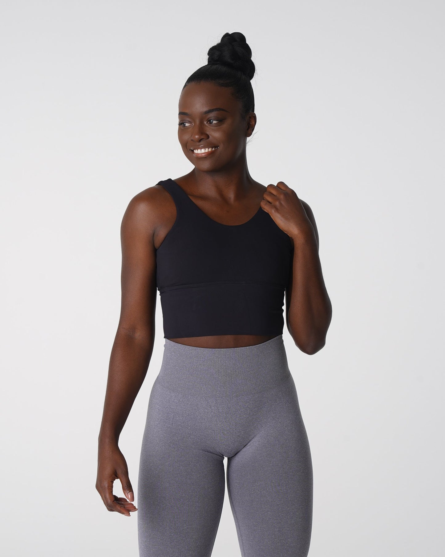 Women Black Essence Bra - NVGTN