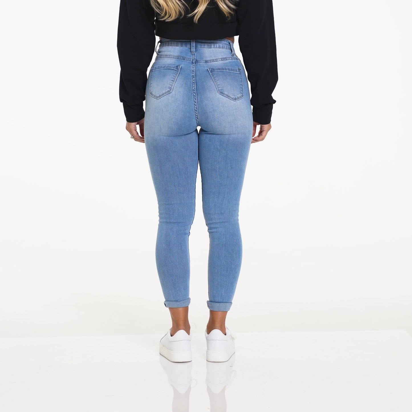 Women Navishape Light Wash Jeans - NVGTN