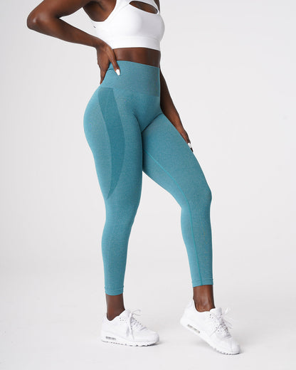 Women Teal Contour Seamless Leggings - NVGTN