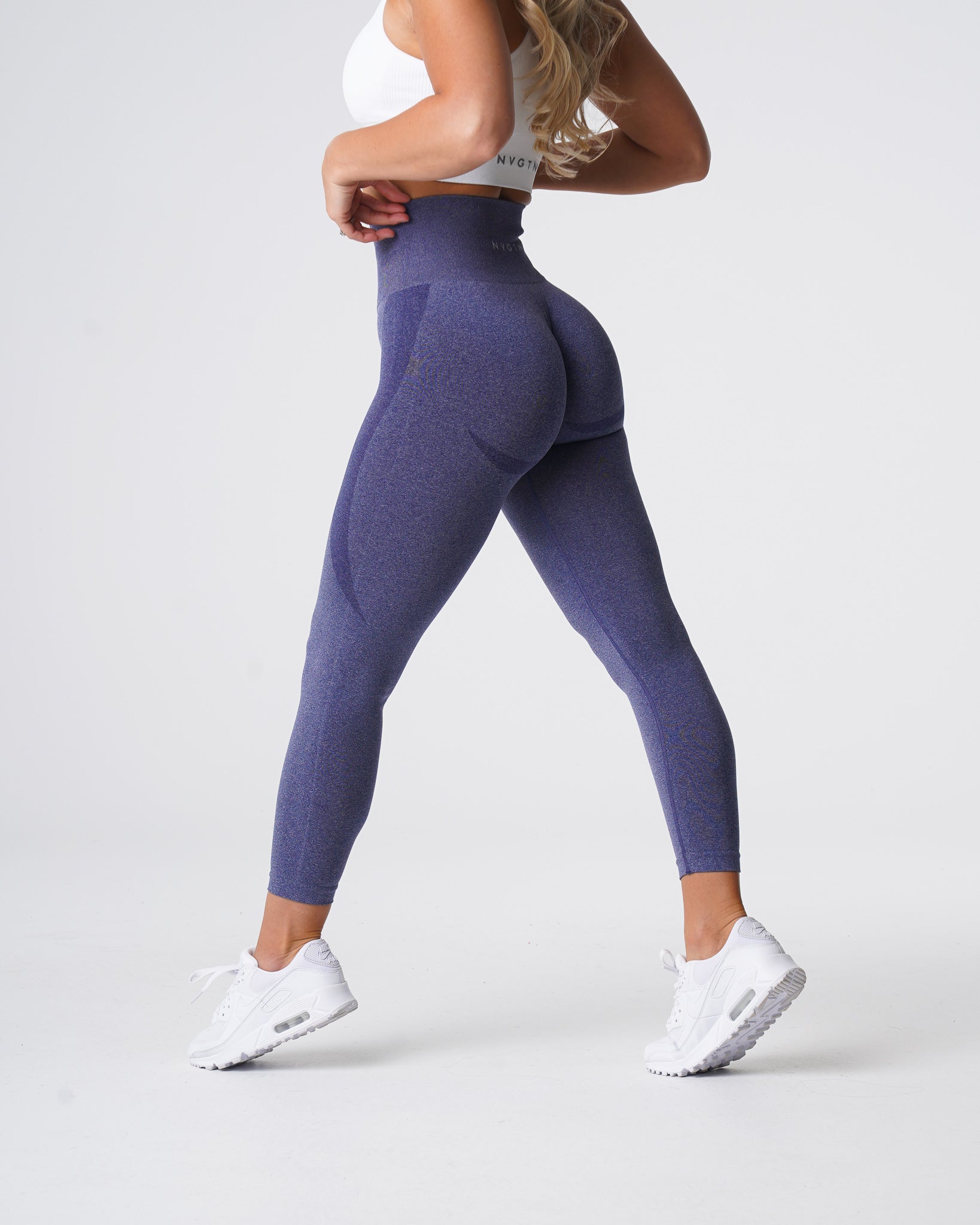 Women Indigo Contour Seamless Leggings - NVGTN