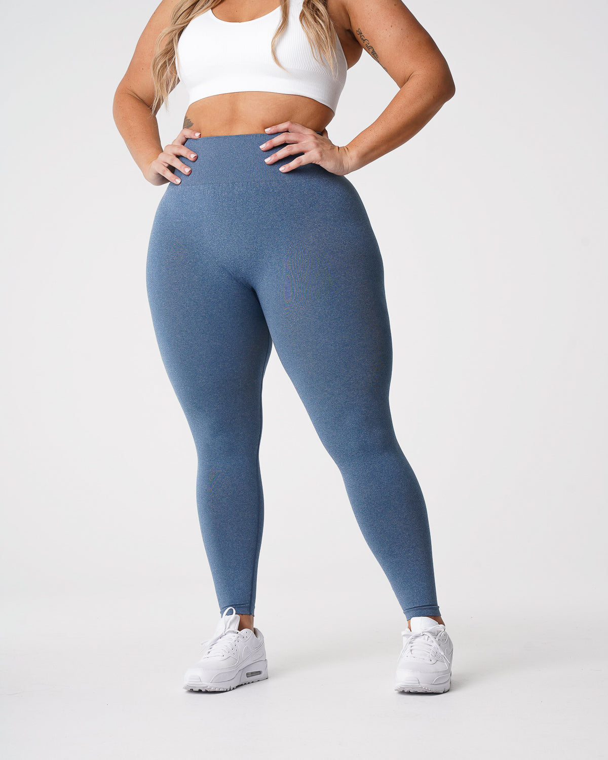 Women Slate Blue NV Seamless Leggings - NVGTN