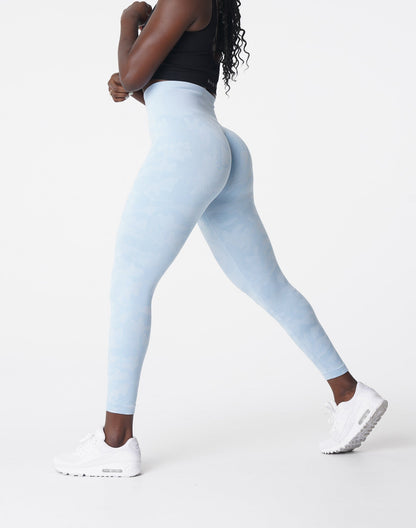 Women Icy Blue Camo Seamless Leggings - NVGTN
