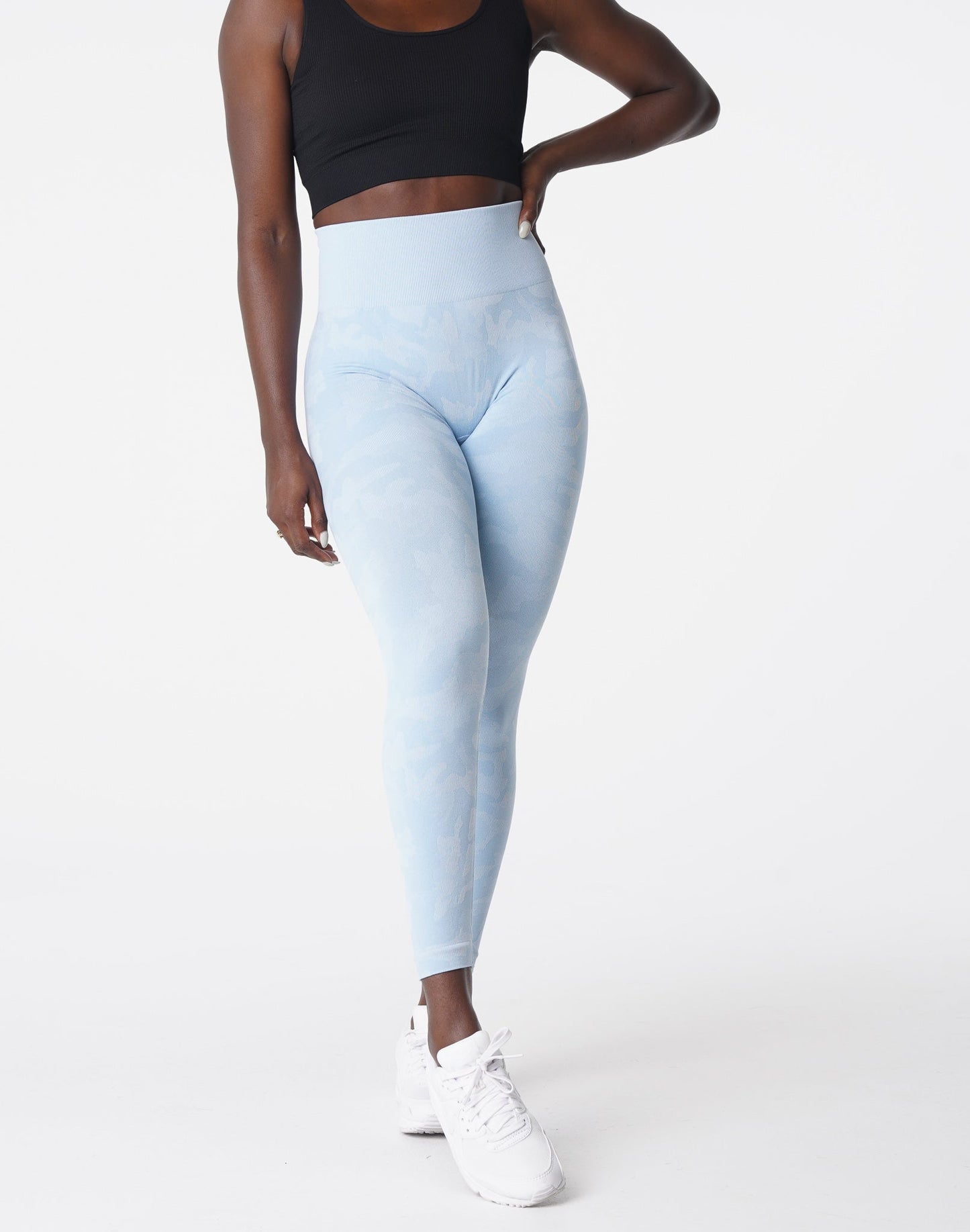 Women Icy Blue Camo Seamless Leggings - NVGTN