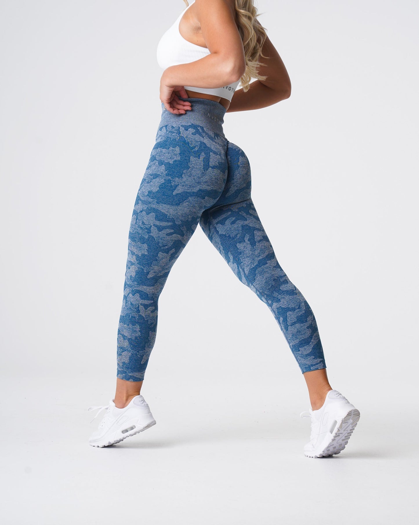 Women Slate Blue Camo Seamless Leggings - NVGTN