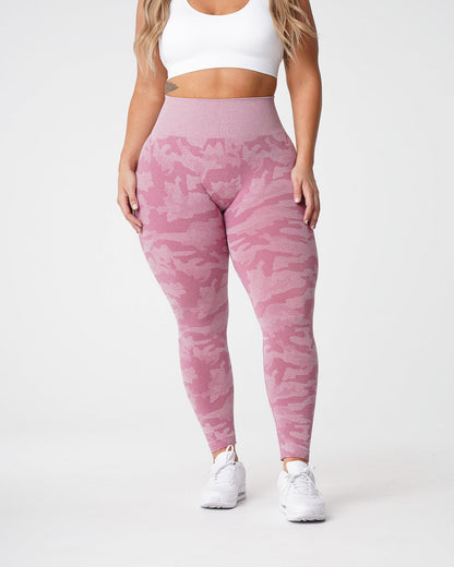 Women Pastel Pink Camo Seamless Leggings - NVGTN