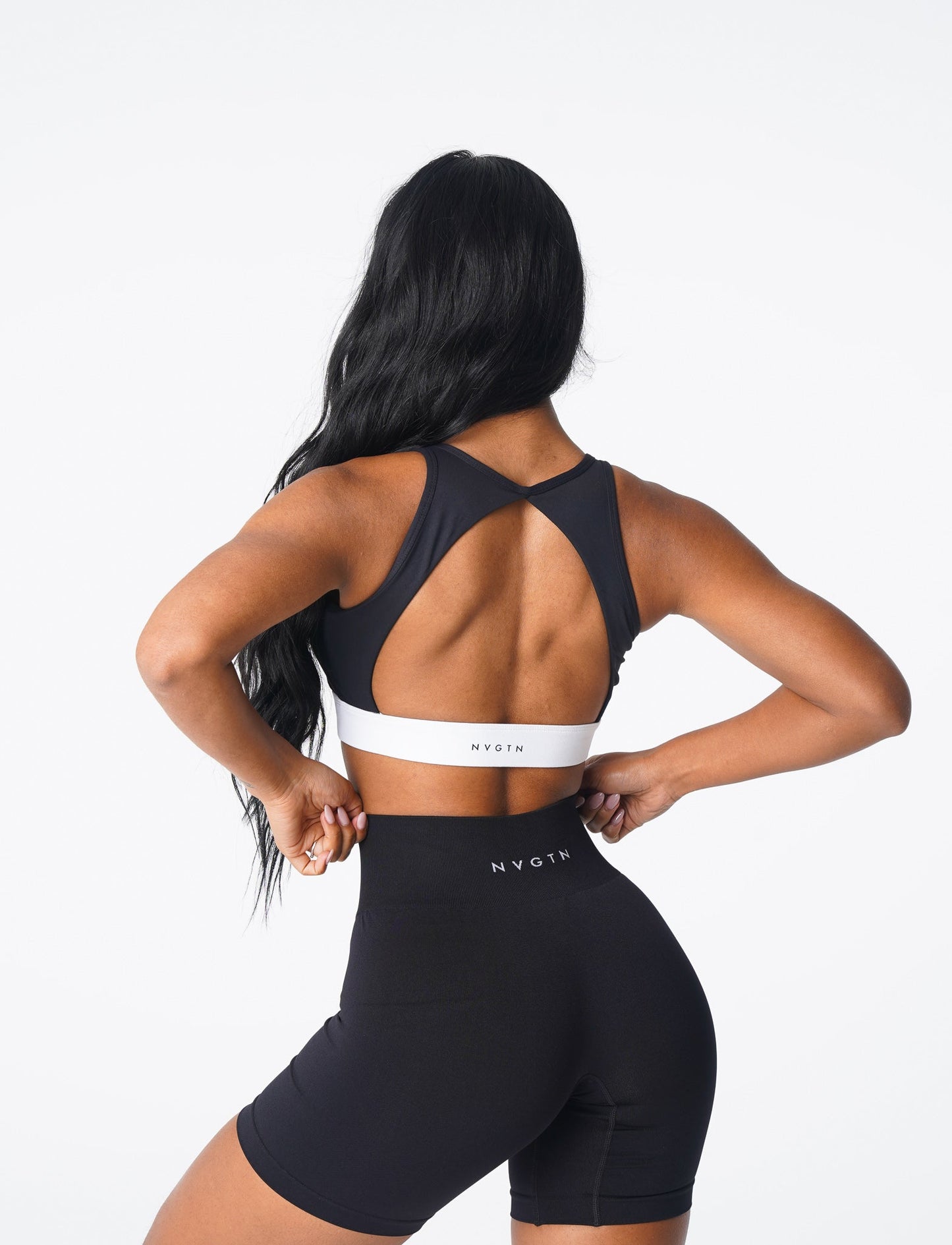 Women Black Agility Bra - NVGTN