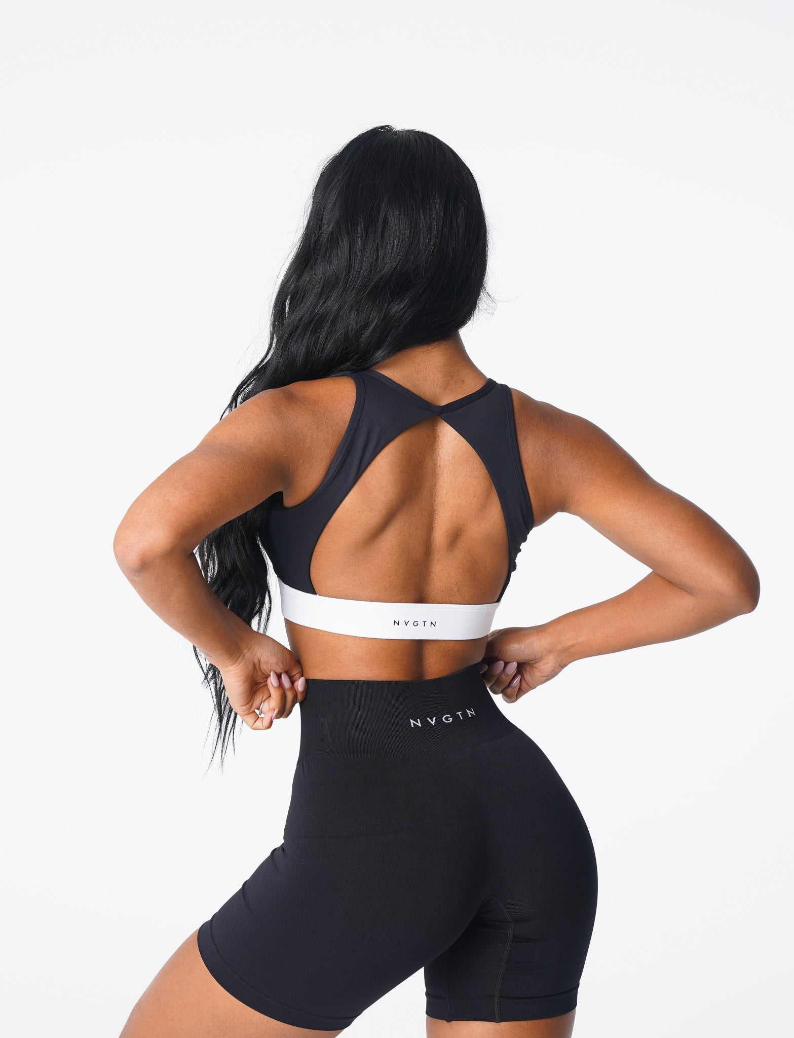 Women Black Agility Bra - NVGTN
