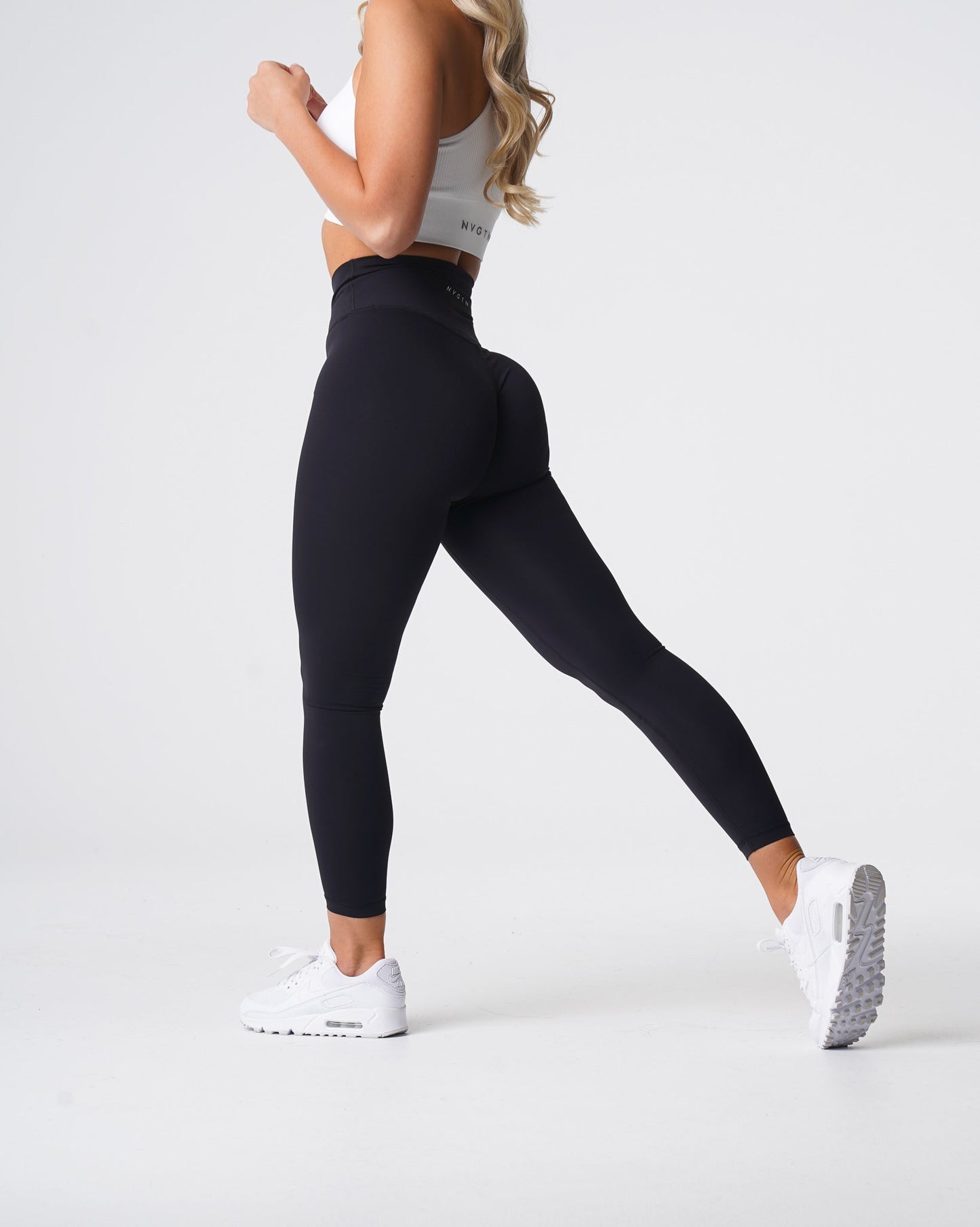 Women Black Signature 2.0 Leggings - NVGTN