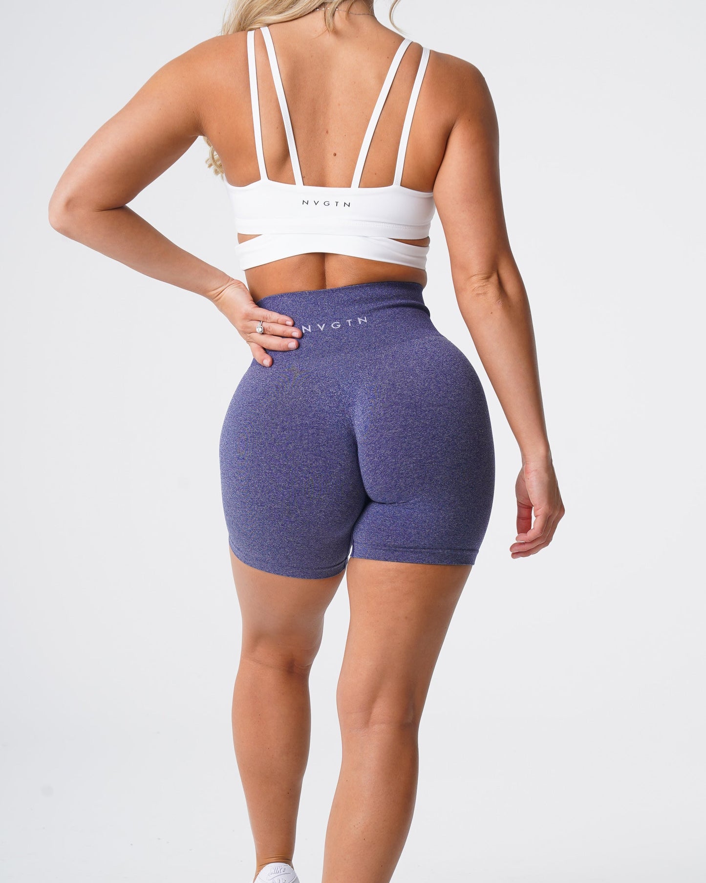 Women Indigo Pro Seamless Shorts - NVGTN
