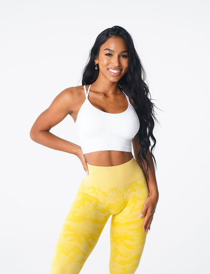 Women White Flourish Seamless Bra - NVGTN