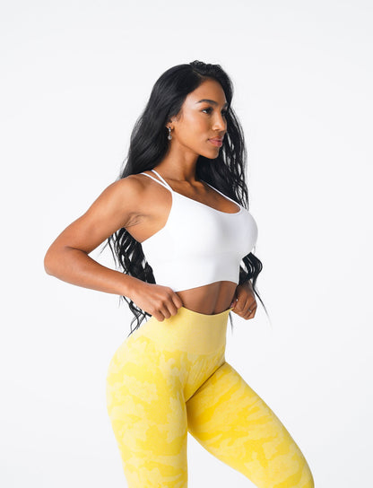 Women White Flourish Seamless Bra - NVGTN