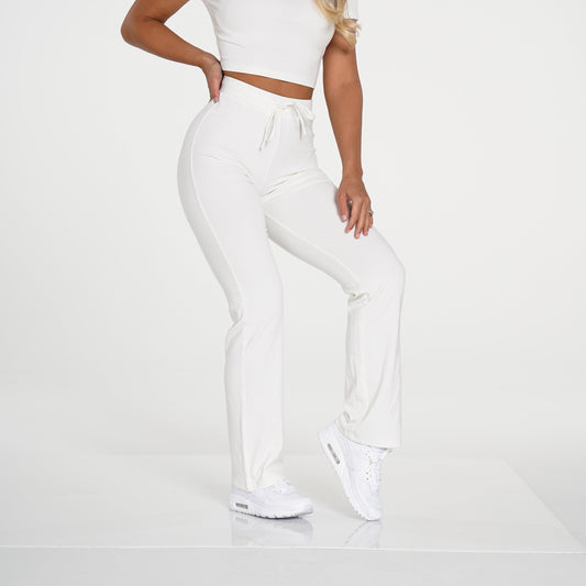 Women Cream Hello Weekend Lounge Pant - NVGTN