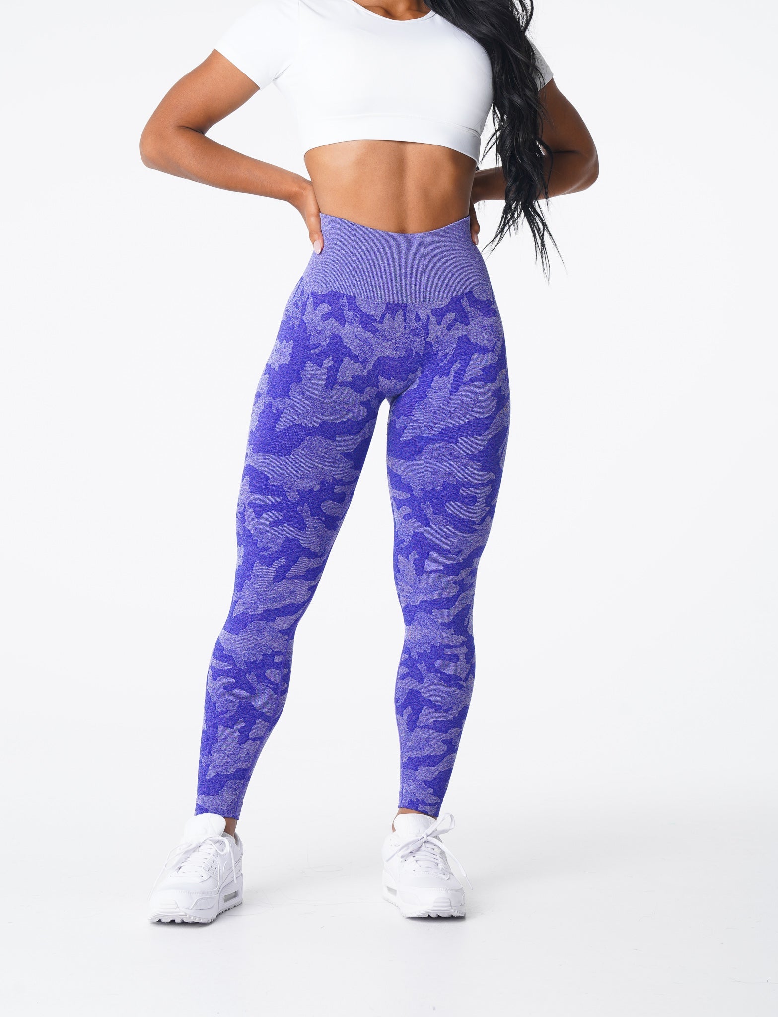 Women Electric Blue Camo Seamless Leggings - NVGTN