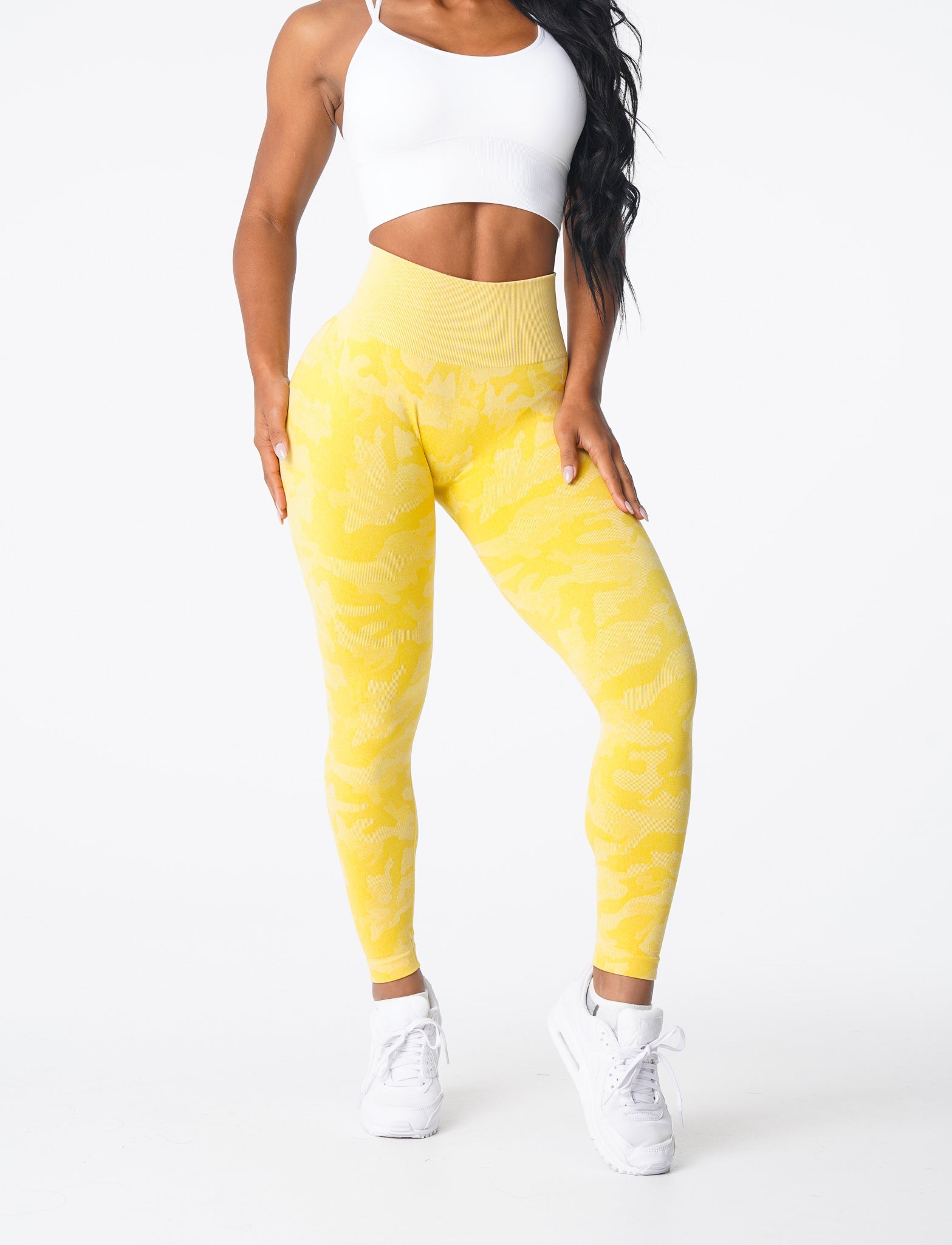 Women Sunshine Yellow Camo Seamless Leggings - NVGTN