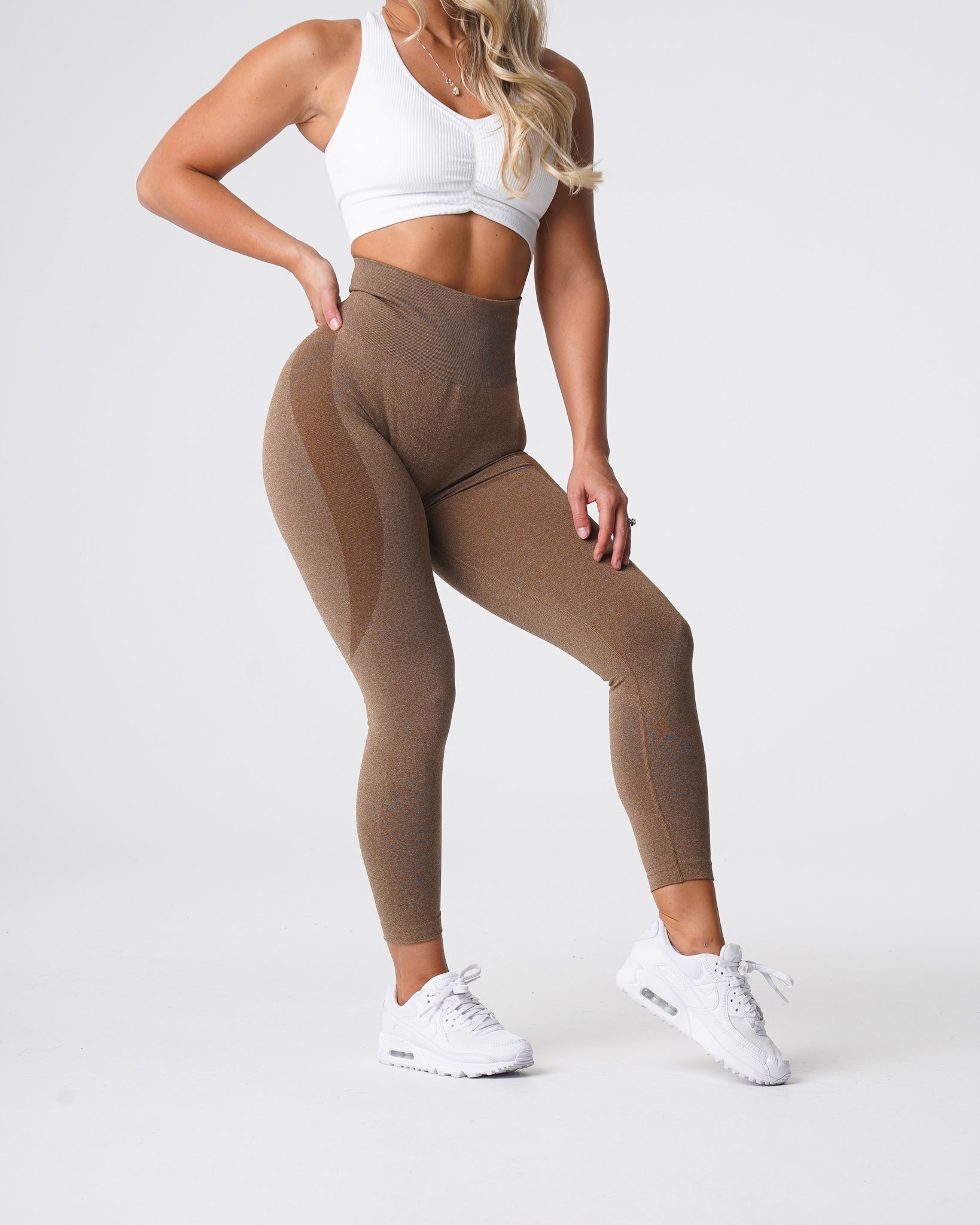 Women Mocha Contour Seamless Leggings - NVGTN