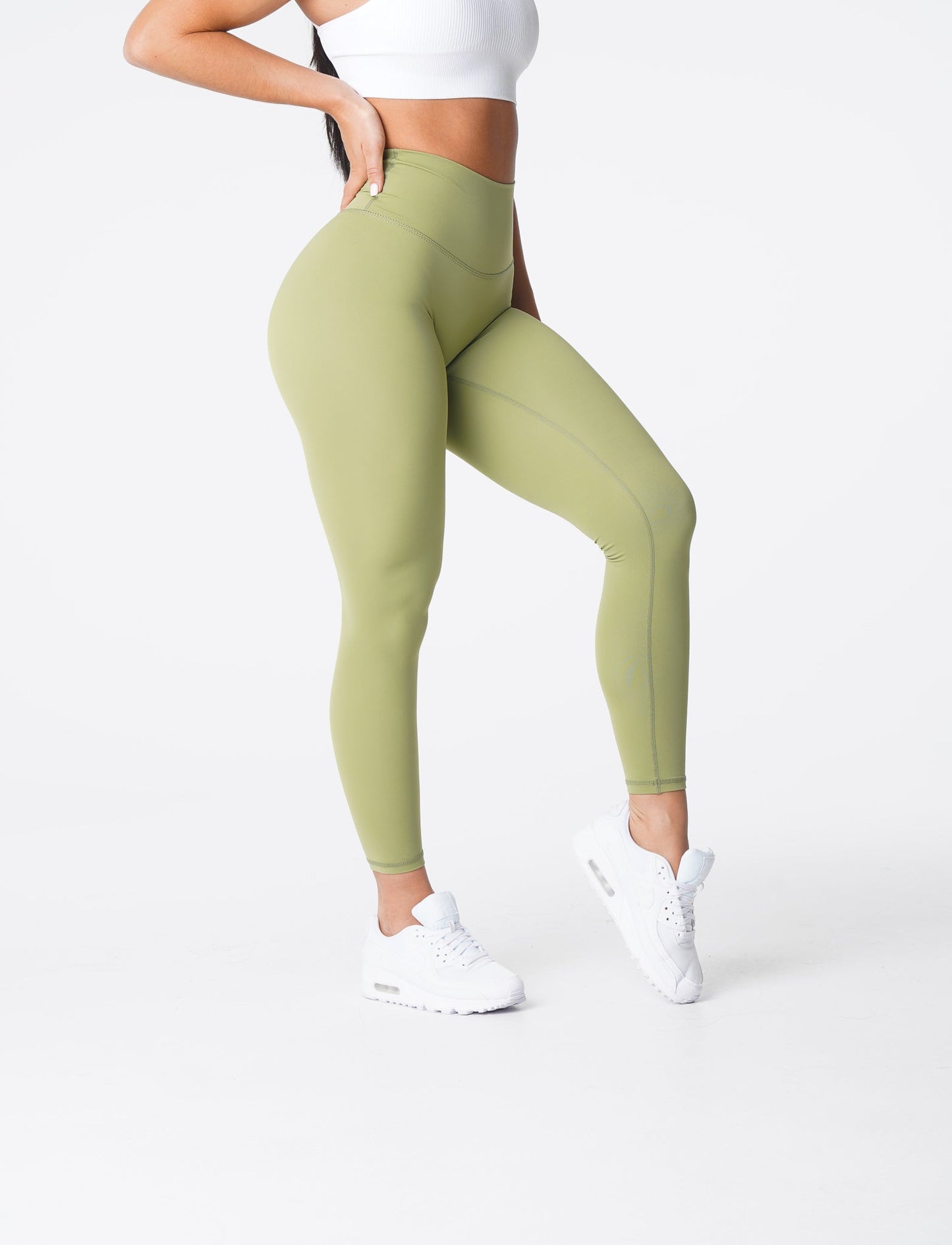 Women Olive Signature 2.0 Leggings - NVGTN