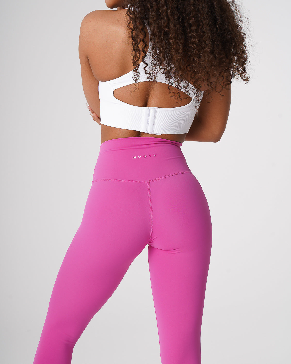 Women Wild Berry Signature 2.0 Leggings - NVGTN
