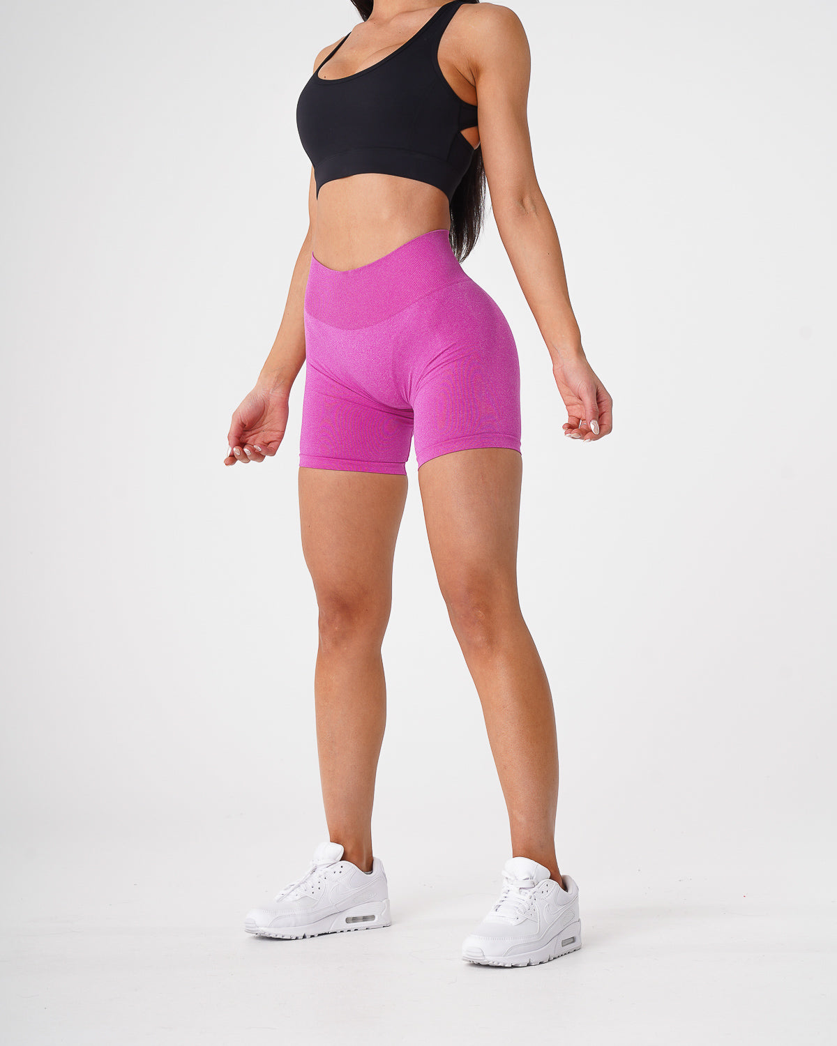 Women Maui Pro Seamless Shorts - NVGTN