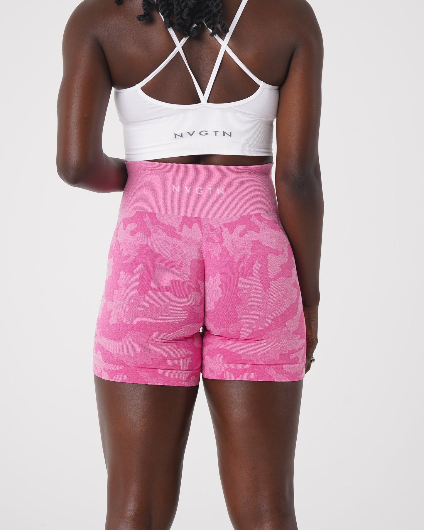 Women Bubble Gum Pink Camo Seamless Shorts - NVGTN