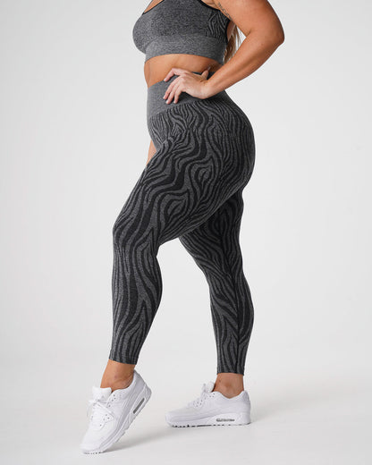 Women Black Speckled Zebra Seamless Leggings - NVGTN