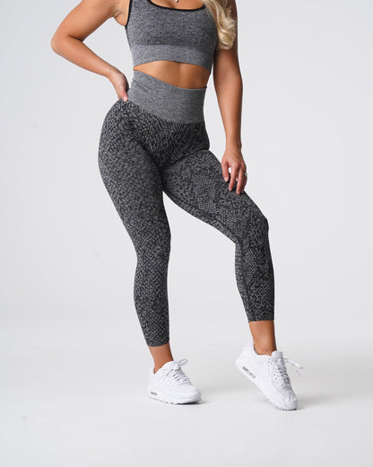 Women Black Speckled Snakeskin Seamless Leggings - NVGTN