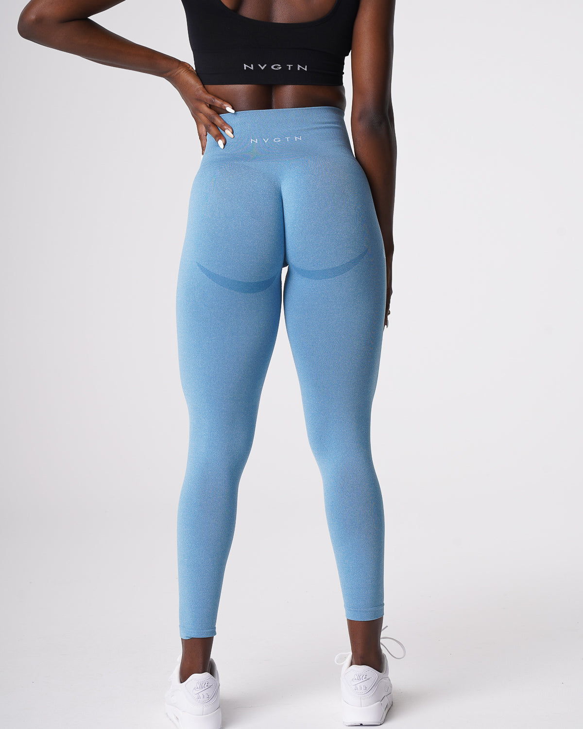 Women Sky Blue Curve Seamless Leggings - NVGTN